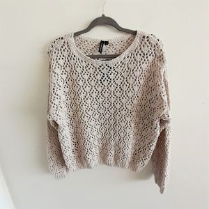 Moon & Madison Crochet Like Top